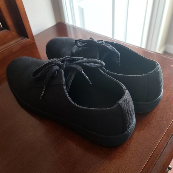 CUATER by TRAVIS MATTHEW Men's Quiet Shade Quincy Canvas Shoes Black/Black Sz10 - Picture 3 of 10